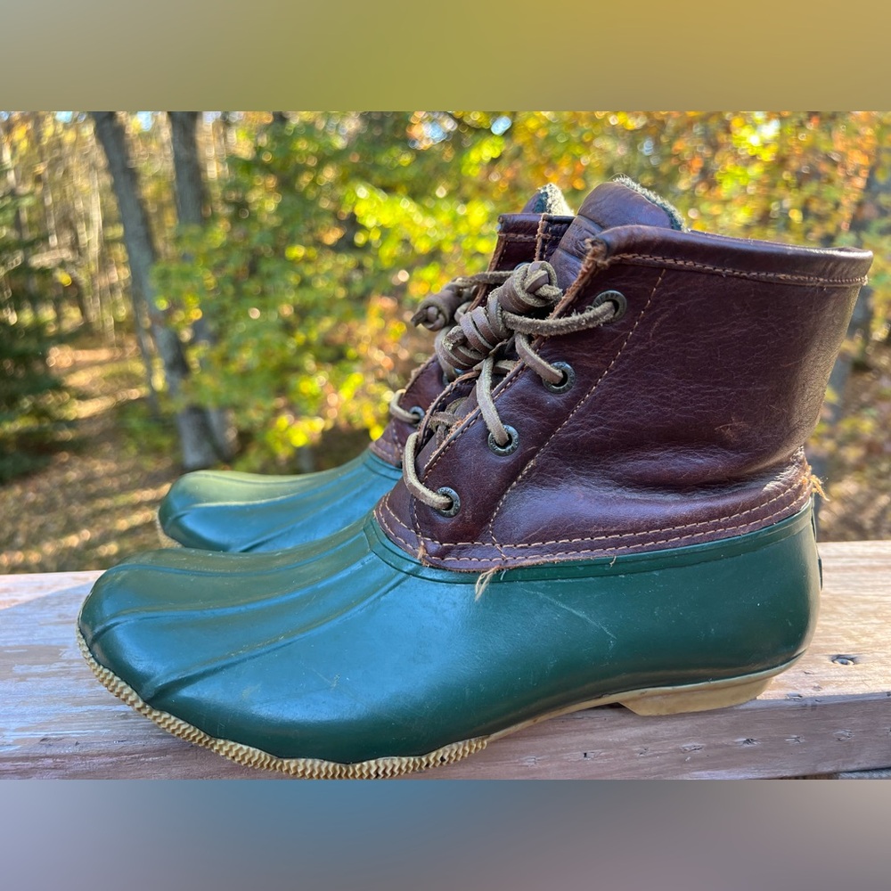 Women’s Sperry Duck Boots - Size 9.5